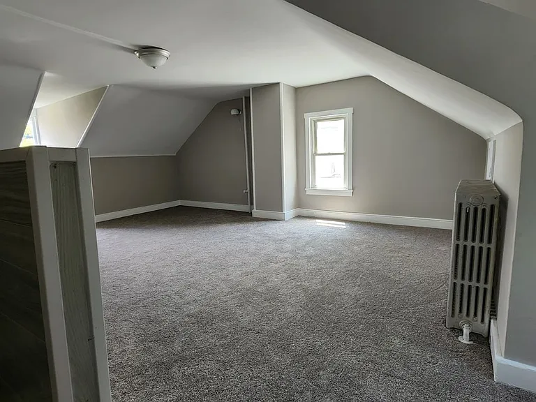 46 S Pine St — Photo 17