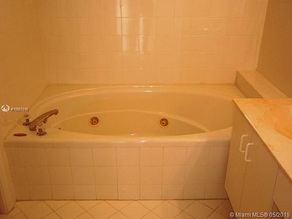 4th image of 9867 NW 43rd Ter