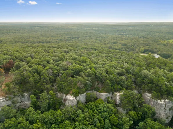 12 Green Rd, Graysville, TN 37338