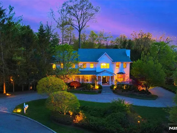 200 Wood Turtle Run, Norwood, NJ 07648