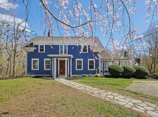 1 Highland Rd, Lakeville, MA 02347