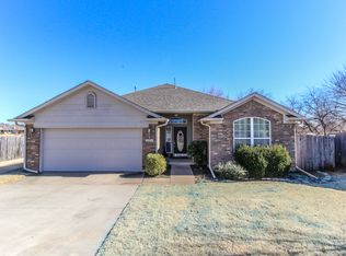 2512 Black Oaks Cir, Norman, OK 73071