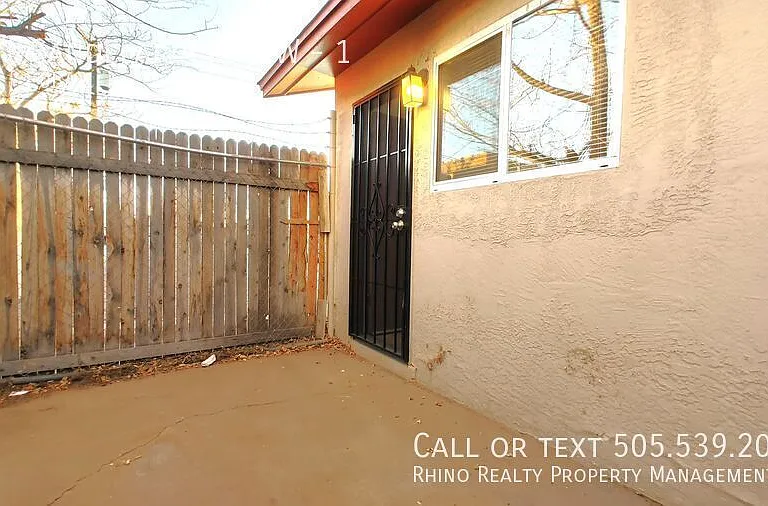 511 Candelaria Rd NW #1 — Photo 7
