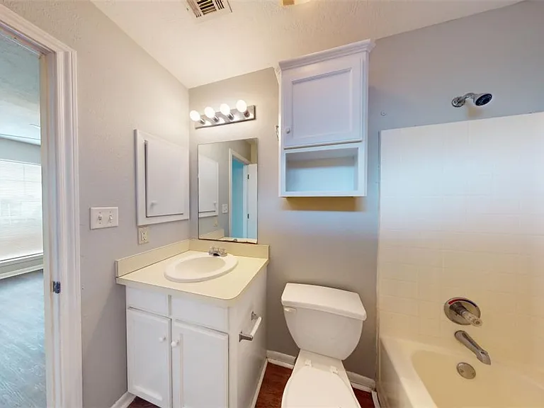 1507 Hollowhill Dr #B — Photo 19
