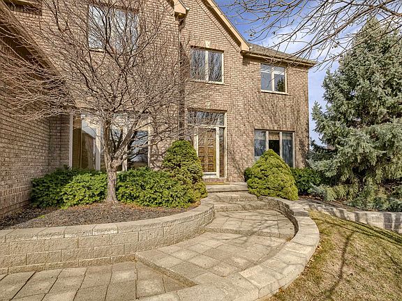 2nd image of 6921 N 118th Cir
