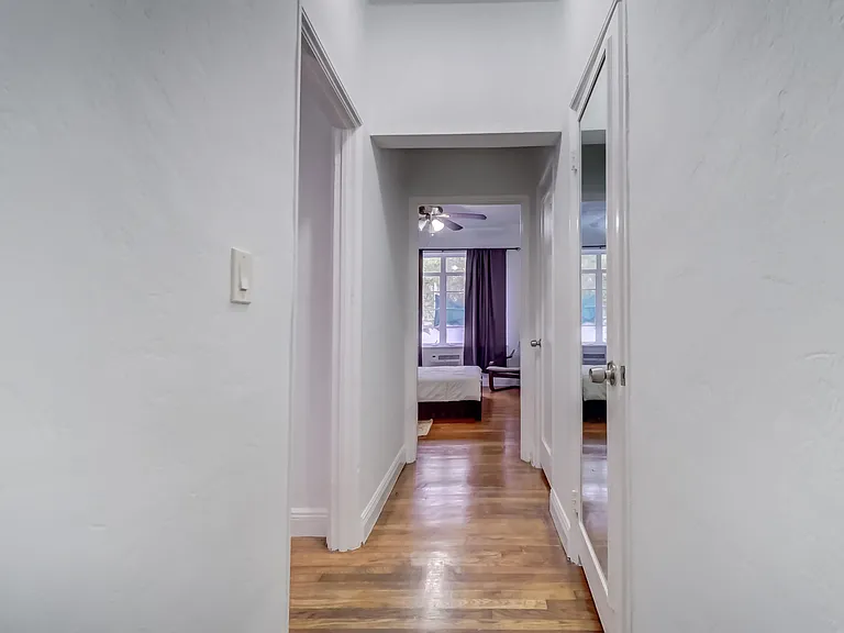 825 Jefferson Ave #2 — Photo 22