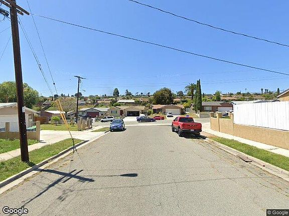 Exterior Neighborhood (street photo)