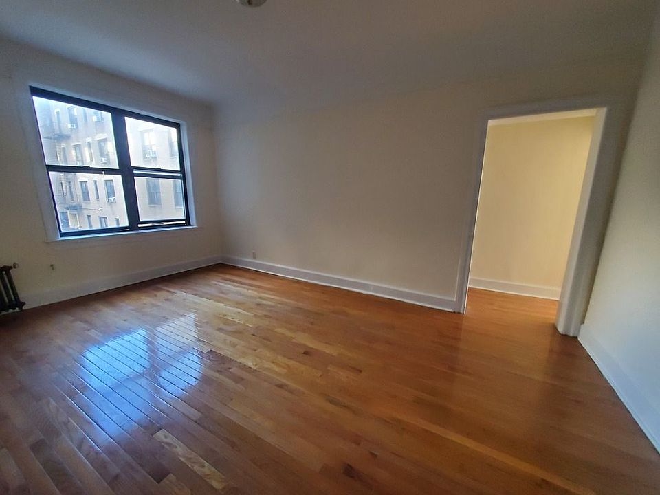 1st image of 32-35 30th St #Aa44