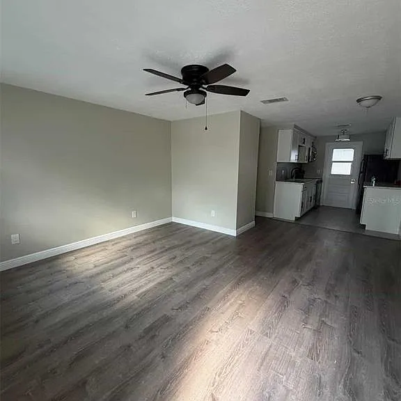 1502 E Sewaha St — Photo 2
