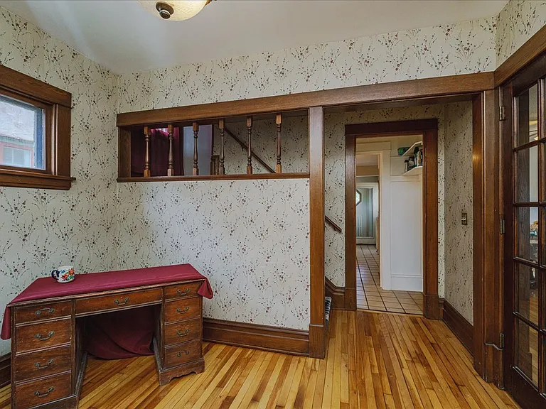 Minnehaha Ave W — Photo 14