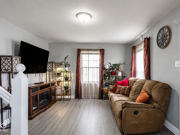 3rd image of 4352 Fletcher Ave