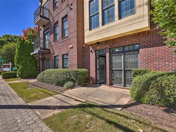 1300 Dekalb Ave NE, Atlanta, GA 30307