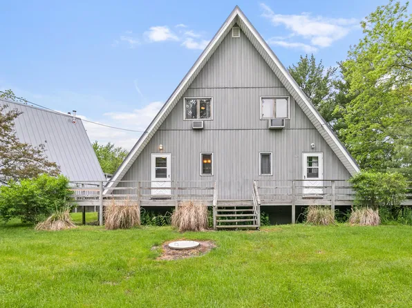 5340 Notre Dame Ave APT 101, Stevensville, MI 49127