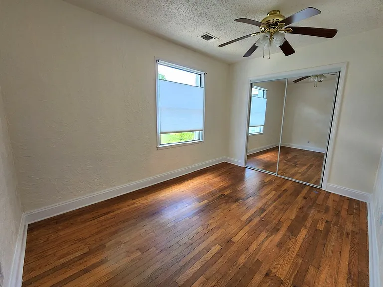 206 Berry Rd — Photo 15
