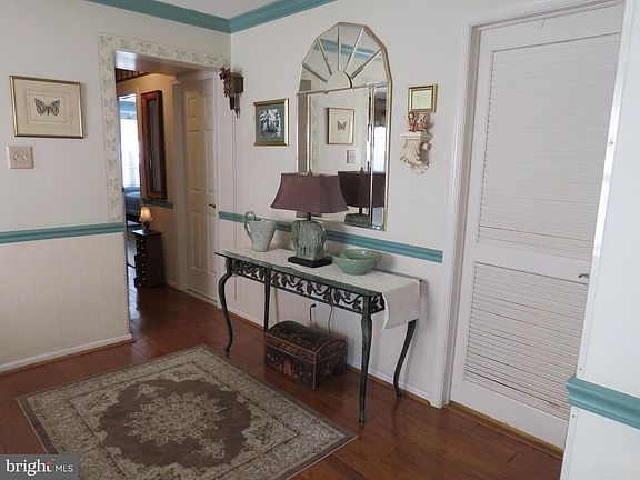 5th image of 179 Raintree Ct