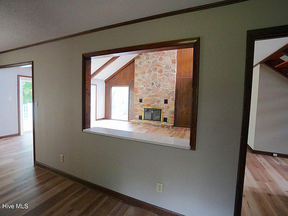 4th image of 203 Sandpiper Drive