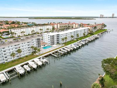 108 S Paradise Harbour Boulevard #203, North Palm Beach, FL, 33408