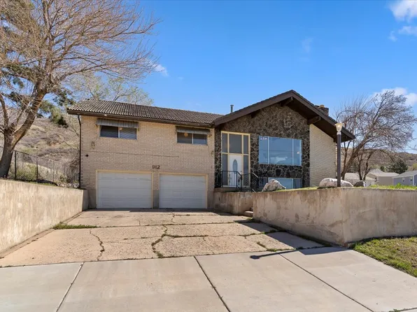912 N Eastside Dr, Layton, UT 84040