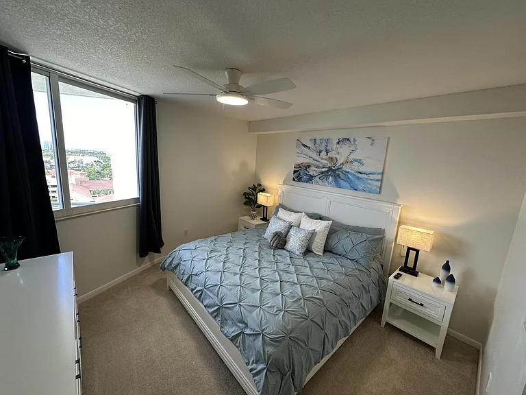 1551 N Flagler Dr #1106 — Photo 13