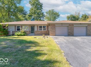 374 Shadow Rd, Greenwood, IN 46142