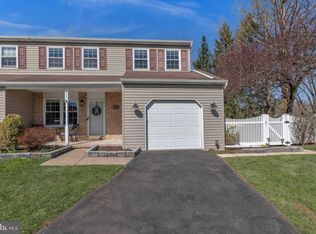 294 Pamela Cir, Harleysville, PA 19438