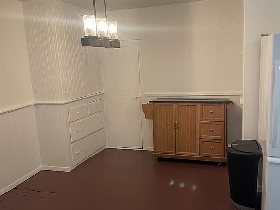 dining area off kitchen