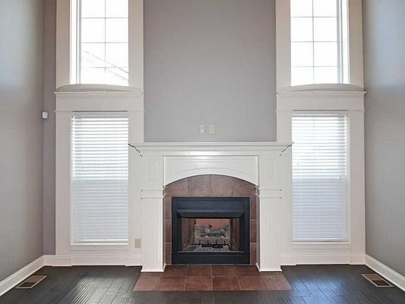 5th image of 2279 Killington Dr