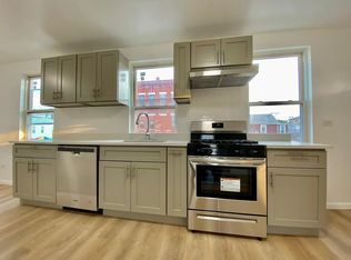2724 S Wallace St, Chicago, IL 60616