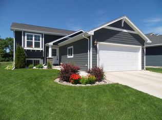 722 Napa Valley St, Brookings, SD 57006