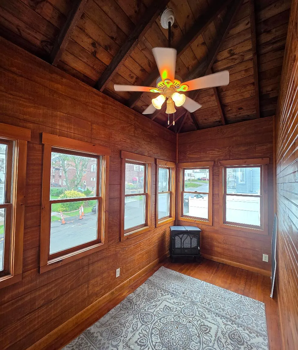 1 bed, 1300 sqft, $1,850 — Photo 2