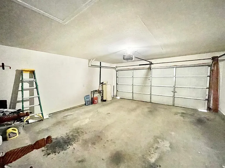 902 Cashew Ln — Photo 18