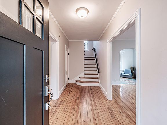 2nd image of 534 Stevens Avenue