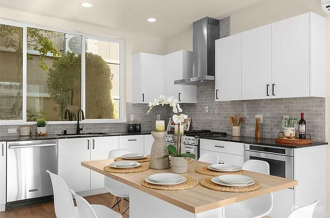 3 bed, 1500 sqft, $5,200 — Photo 3