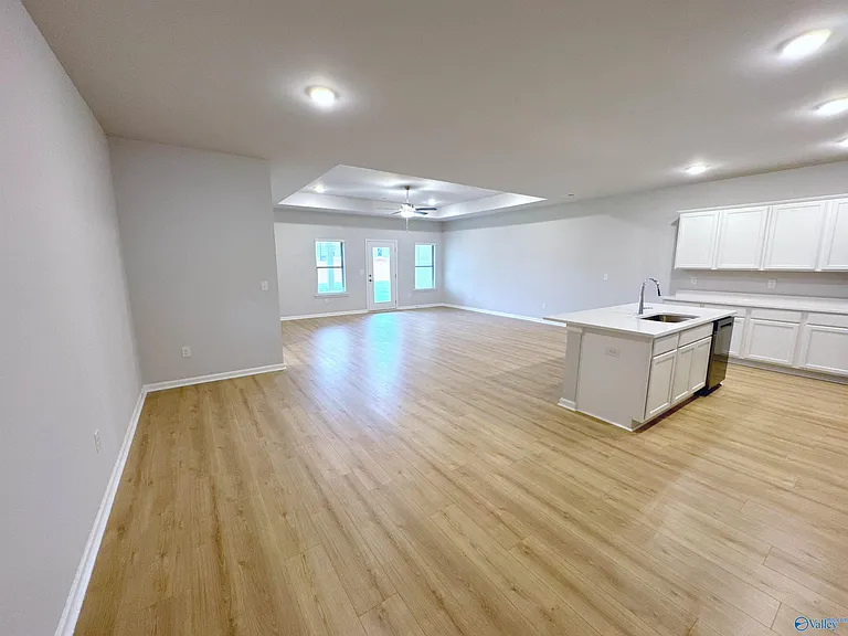 311 Cornstalk Cir — Photo 4