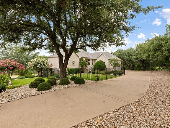 2nd image of 730 Golf Crest Ln