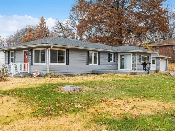 1100 W Boston Ave, Indianola, IA 50125