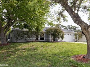 11463 Rabun Gap Dr, North Fort Myers, FL 33917