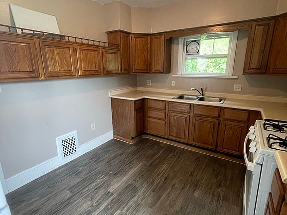 2nd image of 3025 McHenry Ave #2