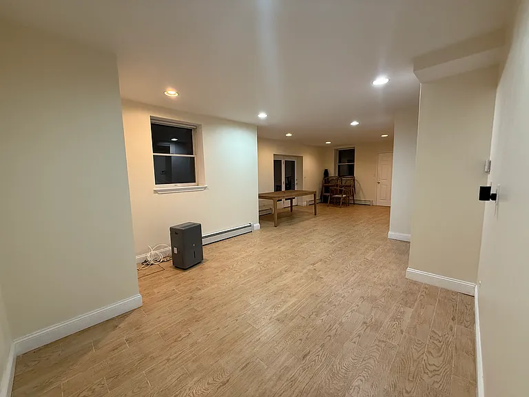 368 Hoyt St — Photo 65