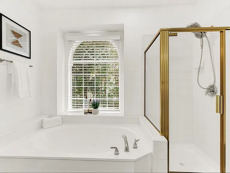 2810 Ashbury Dr #1 — Photo 17