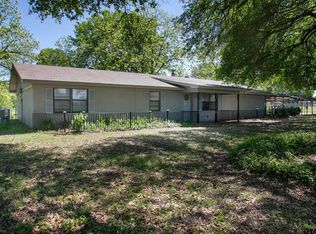 101 Bobolink Ln, Longview, TX 75603