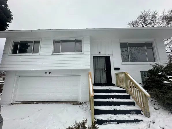 1613 Carolina St, Gary, IN 46407