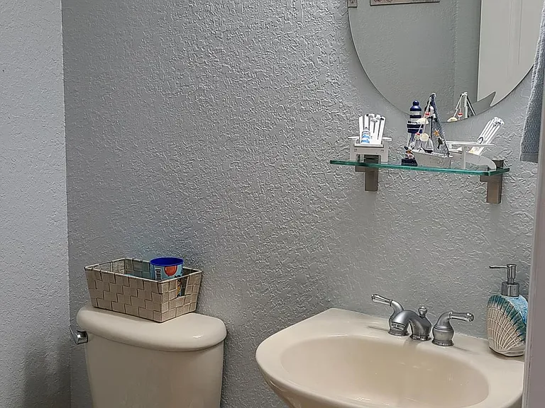 886 SW 149th Ct — Photo 31