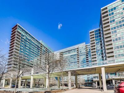 9725 Woods Dr UNIT 704, Skokie, IL, 60077