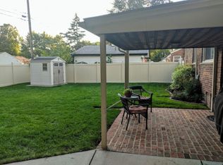 30675 Minton St, Livonia, MI 48150