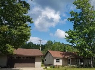 2274 W Us Highway 23, Cheboygan, MI 49721