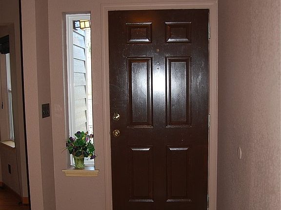 2nd image of 7907 Finch Dr SE