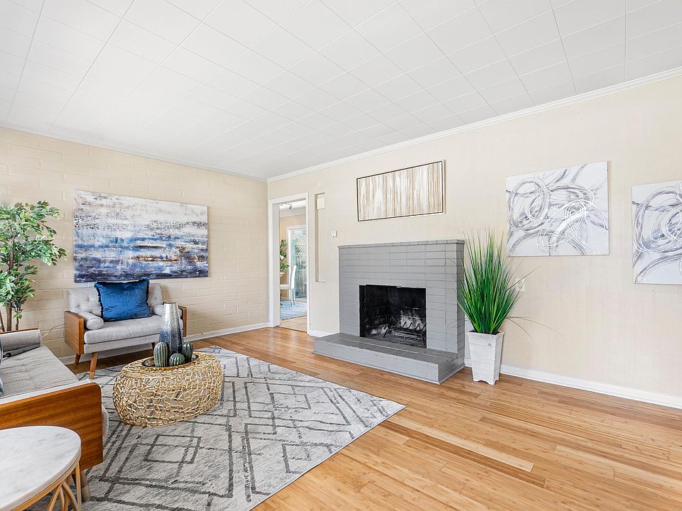 1st image of 430 Chiquita Ave