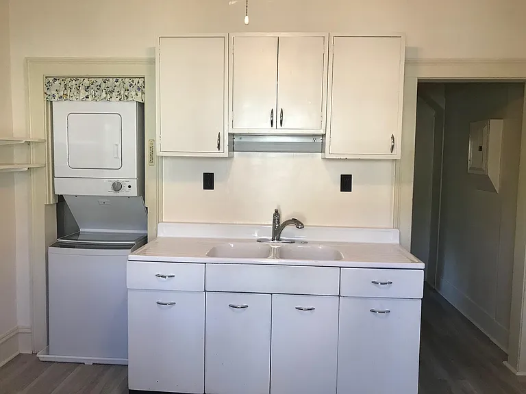 95 Adams St #2 — Photo 9