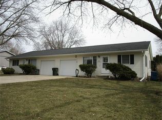 625 Beverly Hills St #625, Waterloo, IA 50701